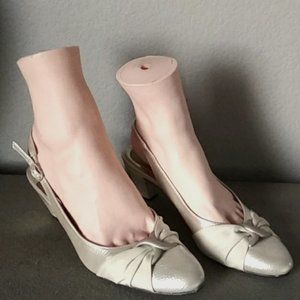 Soft Style by Hush Puppies Slingback Heels. 6W